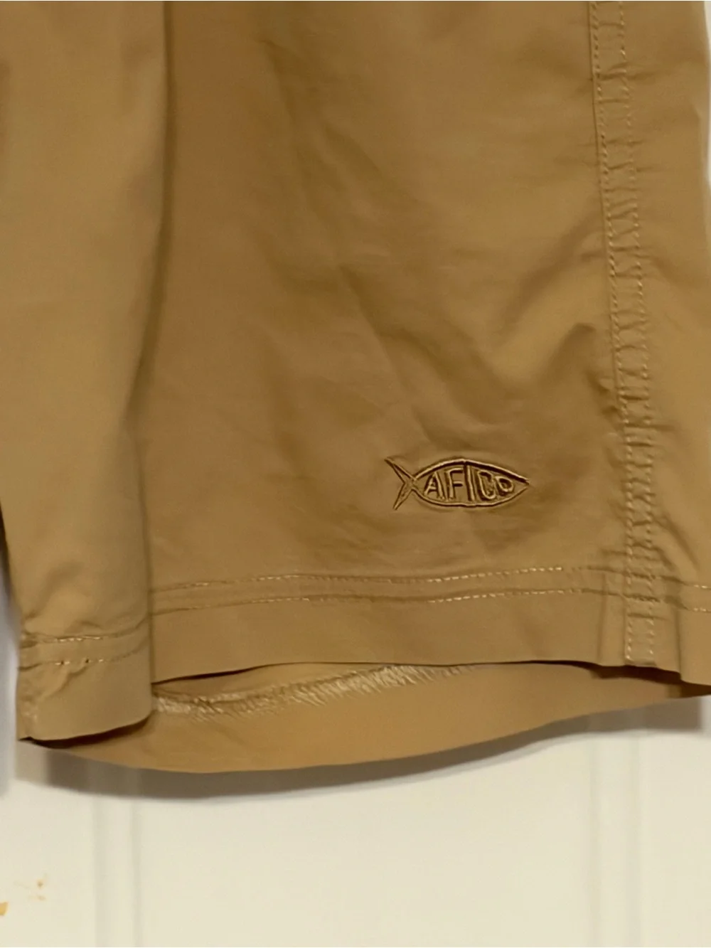 AFTCO Boy's Pristine Khaki-Colored Landlocked Shorts Size Youth Medium